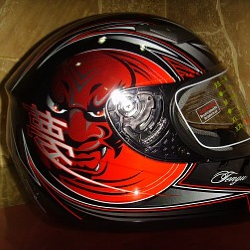 cross-helmet-zebra-black-red